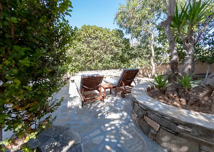 Ξενοδοχείο Manos 2*