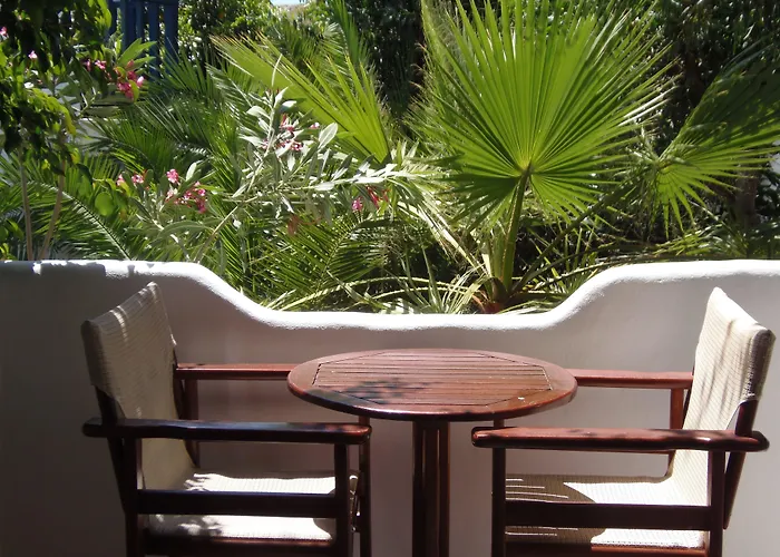 Manos Ξενοδοχείο 2*