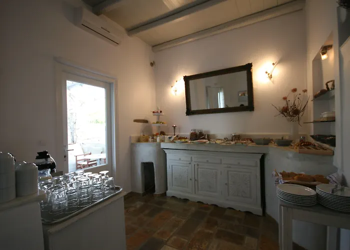 Ξενοδοχείο Manos