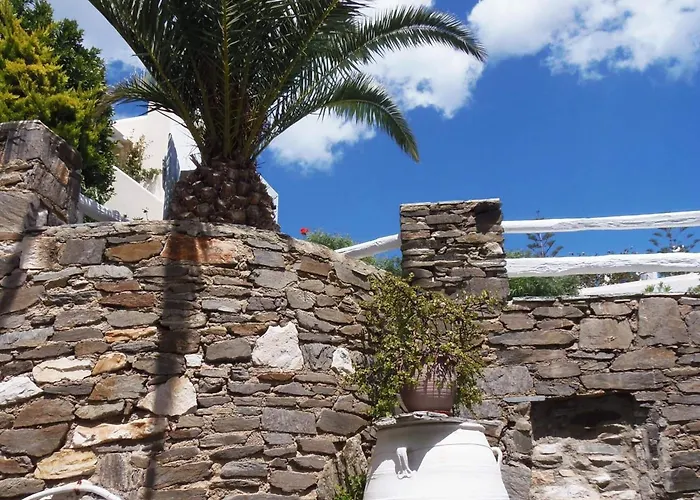 Manos Ξενοδοχείο