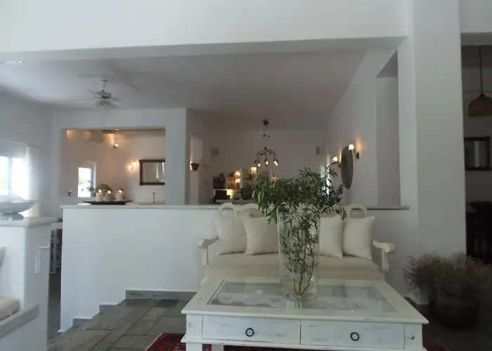 Ξενοδοχείο Manos