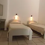 Manos Hotel