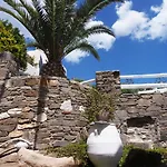 Manos Hotel