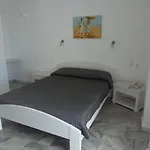 Hotel Manos Naousa