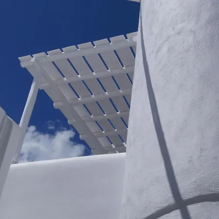 Manos Νάουσα